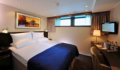 Avalon Felicity's Deluxe Stateroom features an elegant, contemporary design.