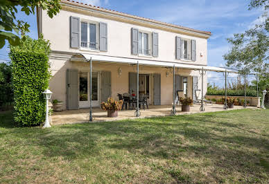 Maison avec terrasse 2