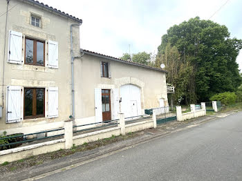 maison à Saint-Sornin (16)