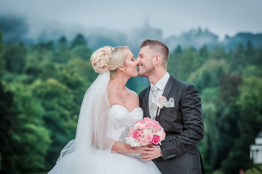 Fotógrafo de casamento Sergej Nevelskij (snevskiy). Foto de 8 de outubro 2019