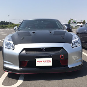 NISSAN GT-R R35