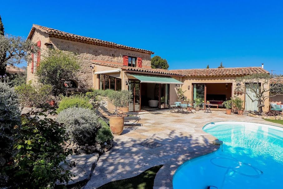 Vente villa 5 pièces 167 m² à Flayosc (83780), 650 000 €