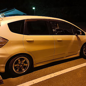 フィット GE8