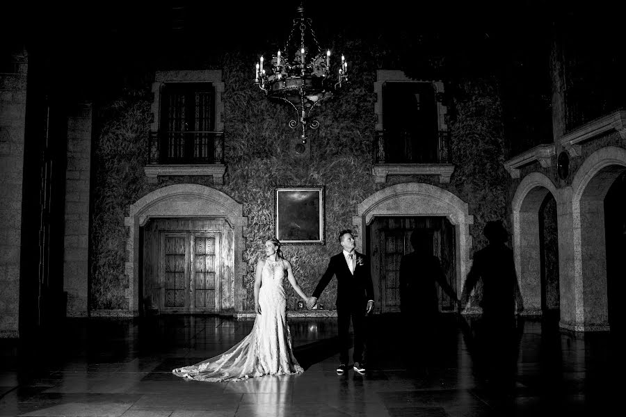 Fotógrafo de bodas Lukas Slobodzian (4eyesphotography). Foto del 16 de marzo 2023