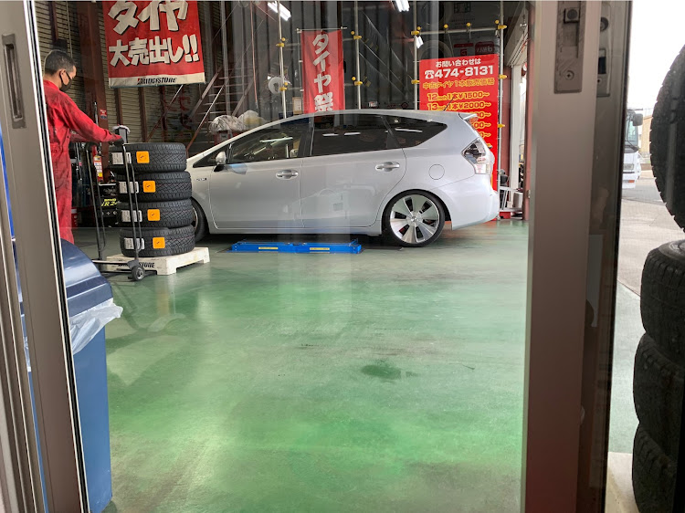 プリウスαの和歌山・車両整備・タイヤ交換・オイル交換に関するカスタム事例の投稿画像1枚目
