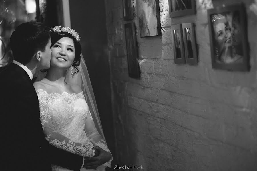 Fotografo di matrimoni Madi Zhetibaev (madeka10). Foto del 1 maggio 2017