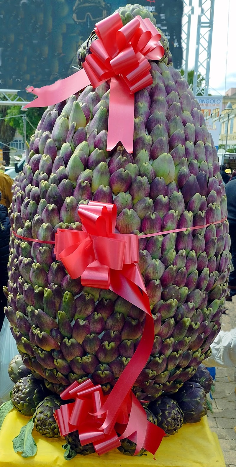 Scultura pasquale alla sagra del carciofo di FransuaR