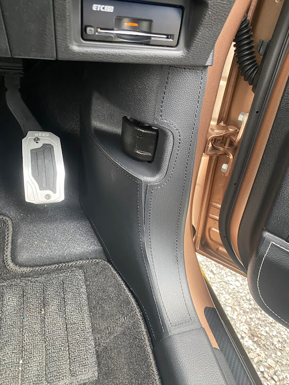 CX-8でゴーさんが投稿した日産サクラ・エンブレム塗装・DIYに関するカスタム事例の投稿画像2枚目