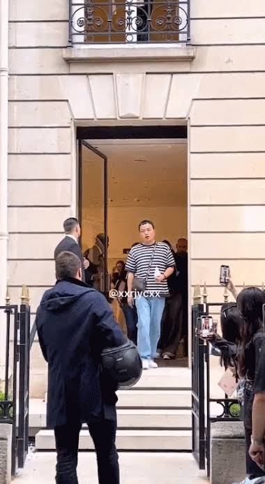 V, from left, Lisa, and Park Bo-gum greet crowds before the Celine