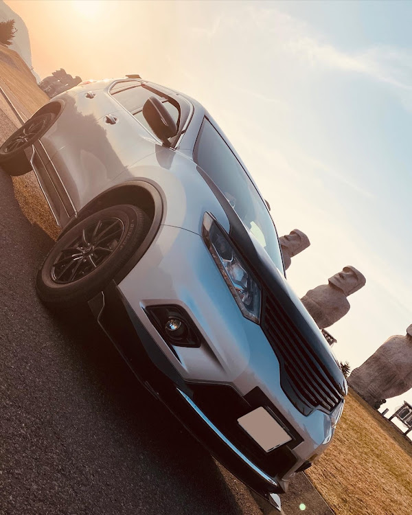 エクストレイルの車好き女子・車が好きな人と繋がりたい・モアイ像・NISSAN・NISSAN X-TRAILに関するカスタム事例の投稿画像1枚目