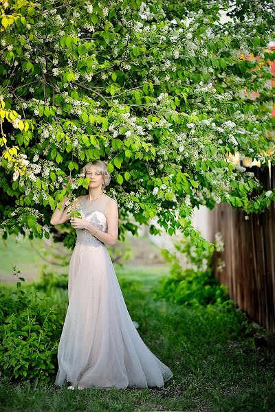 Bryllupsfotograf Elena Raevskaya (leonflo). Foto fra maj 21 2018