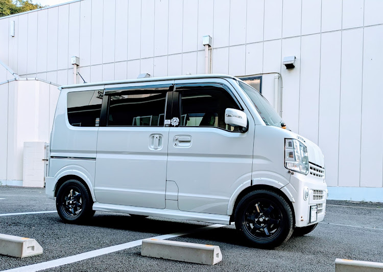 エブリイワゴンの洗車の頻度ってどのくらい？・暑過ぎますに関するカスタム事例の投稿画像1枚目