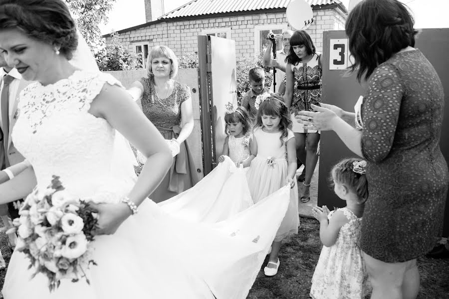 Fotografo di matrimoni Yuliya Dubina (yuliadybina). Foto del 10 settembre 2017