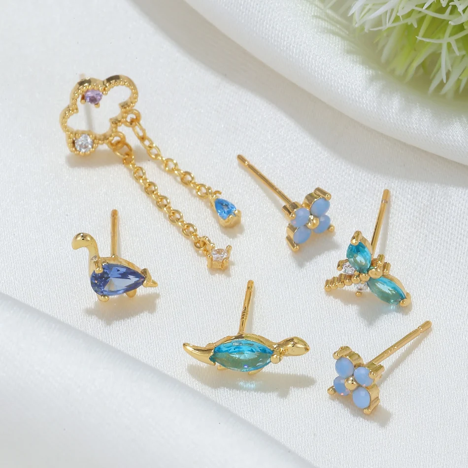 Pendientes de plata con diseño de animales adorables, perfectos para un look dulce y divertido. El regalo ideal para ella, fáciles de llevar.