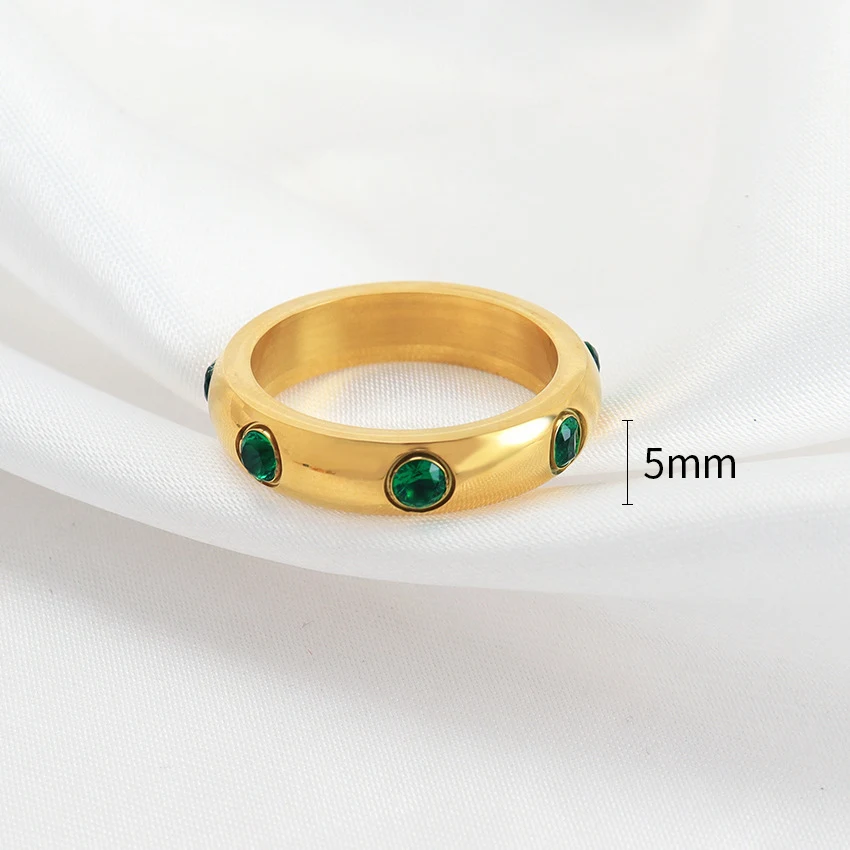 Title 4, Bague simple en acier inoxydable ornée de stras...