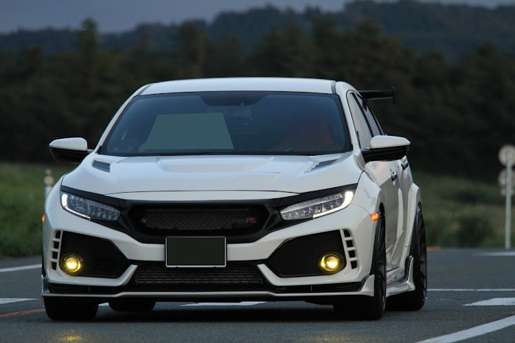 シビックタイプRの2021ベストショット・dandyさん( ∩'-'📷⊂ )・8月にエントリーします・カレンダー載りたい・流し撮り最高に関するカスタム事例の投稿画像5枚目