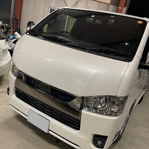 ハイエースバン GDH206V