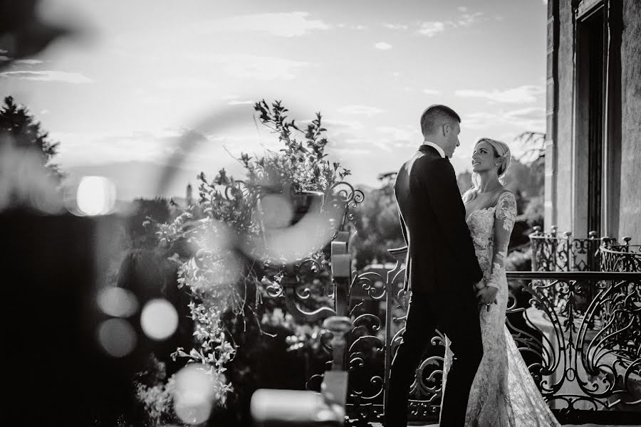 Wedding photographer Alessio Martinelli (blackandlight). Photo of 5 August 2021