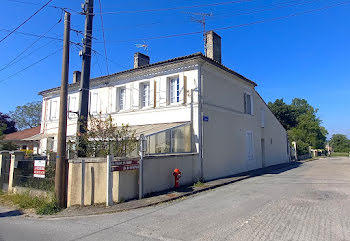 maison à Saint-estephe (33)