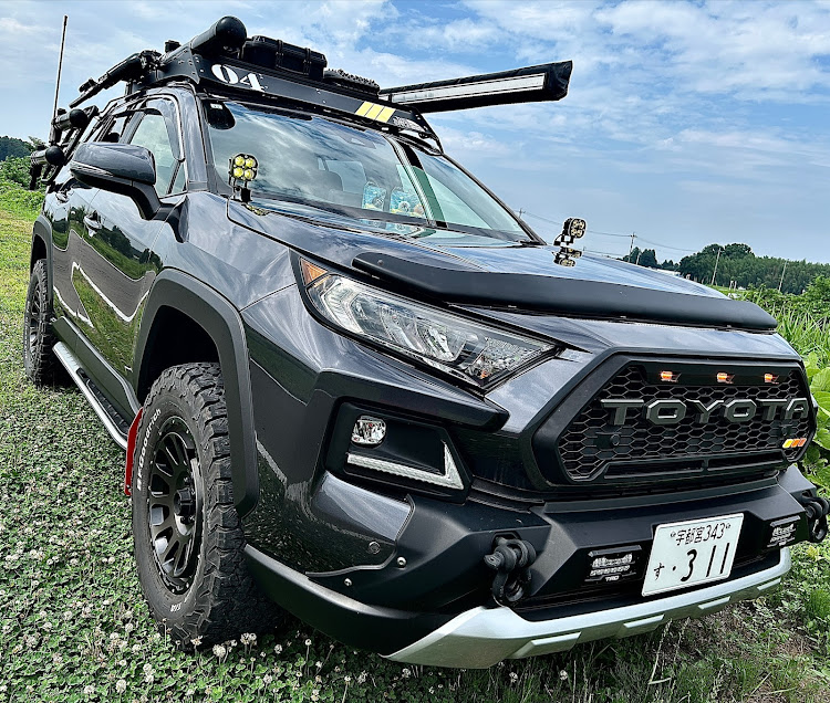 RAV4の７月もよろしくお願いいたします・オーバーランド・カスタム・オフロードに関するカスタム事例の投稿画像1枚目