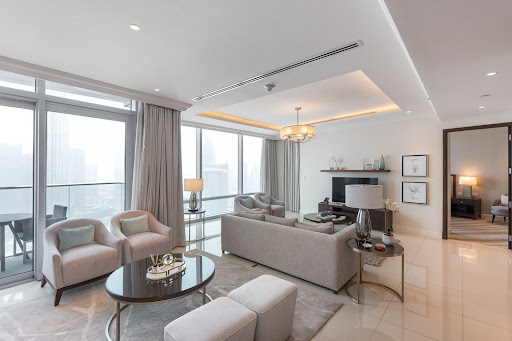 Appartement contemporain avec piscine 1