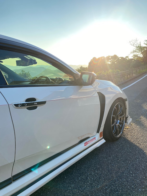 シビックタイプRのFK8シビックタイプR・暑い、、暑いぞおおお！！・8月もよろしくお願いしますに関するカスタム事例の投稿画像3枚目