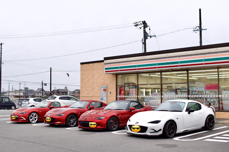 ロードスターの東からのおもてなしツーリング・清洲城・半田赤レンガ倉庫＆ミツカン＆ナナガン・イカ焼き＆３７カフェ＆海老せんべいの里に関するカスタム事例の投稿画像3枚目