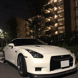 NISSAN GT-R R35