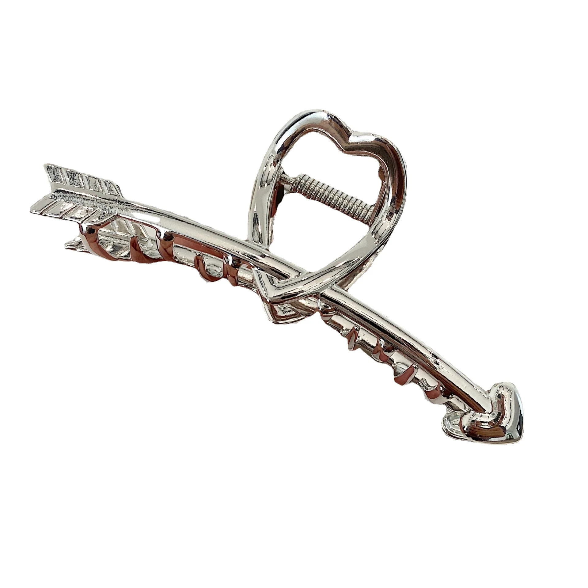 Title 1, Das neue One Arrow Through The Heart Metall-Hal...