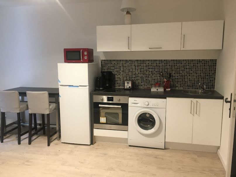 Location meublée appartement 2 pièces 31 m² à Nancy (54000), 548 €