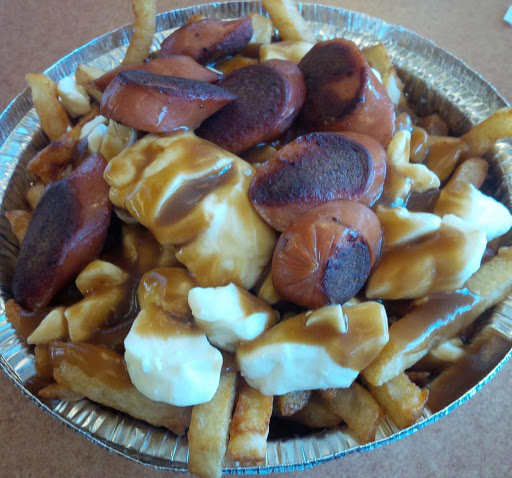 Poutine Saucisse