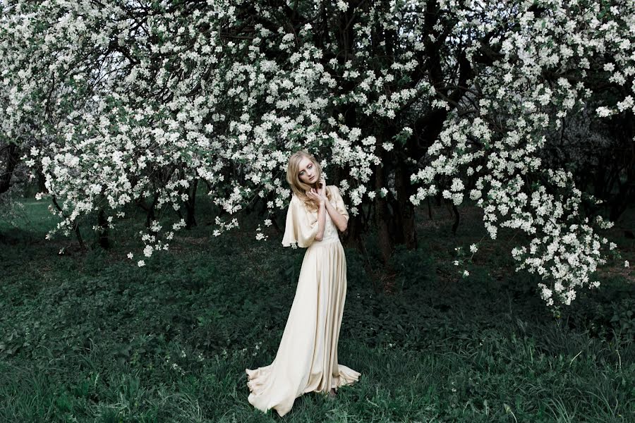 Fotógrafo de casamento Aleksandra Chistova (alexchistova). Foto de 28 de junho 2015