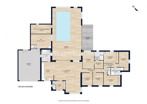 Contemporary house with pool and garden 2