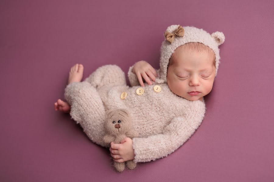 Jurufoto perkahwinan Lyudmila Volkova (newborn). Foto pada 25 Disember 2023