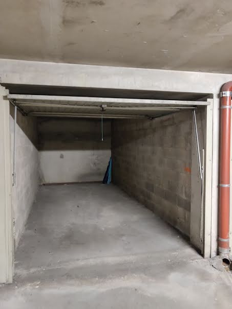 Location  parking  16 m² à Marseille 6ème (13006), 130 €