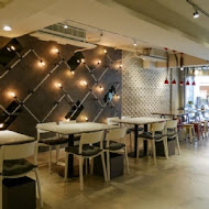 KATZ Fusion Restaurant 卡司複合式餐廳