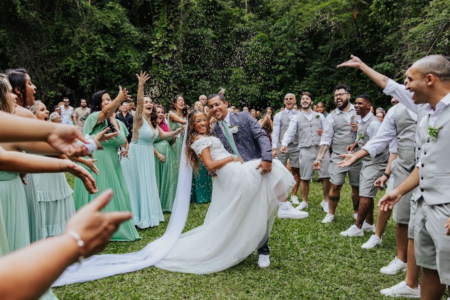 Fotografo di matrimoni Débora Oliveira (deboraoliveira). Foto del 23 dicembre 2022