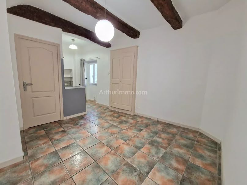 Location  appartement 1 pièce 19.1 m² à Trans-en-Provence (83720), 400 €