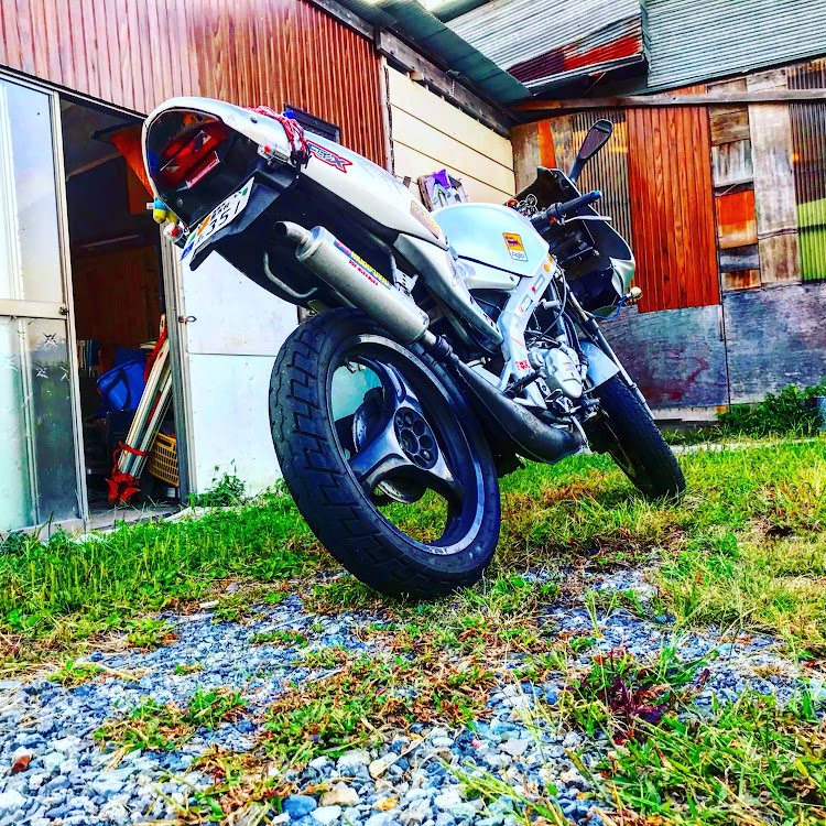 qo5さんが投稿したバイク・アプリリア・SUZUKI・RS50に関するカスタム事例の投稿画像1枚目