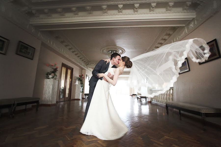 Fotógrafo de casamento Kseniya Snigireva (sniga). Foto de 30 de janeiro 2015