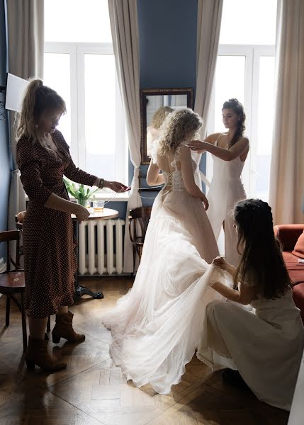 Hochzeitsfotograf Aleksandra Bukhareva (bukhareva). Foto vom 15. Juni 2020