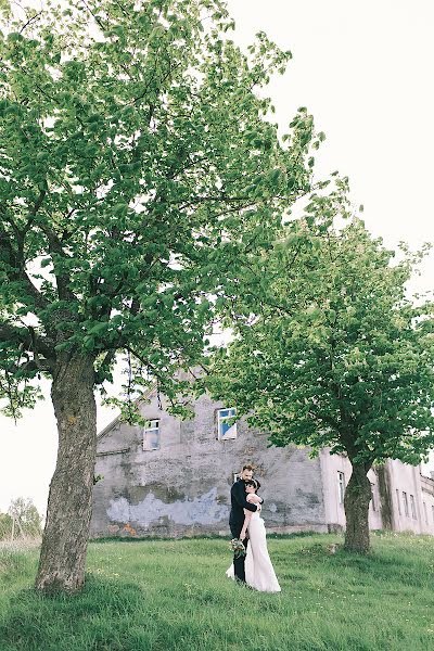 Fotógrafo de casamento Vlada Karpovich (isolation). Foto de 29 de março 2016