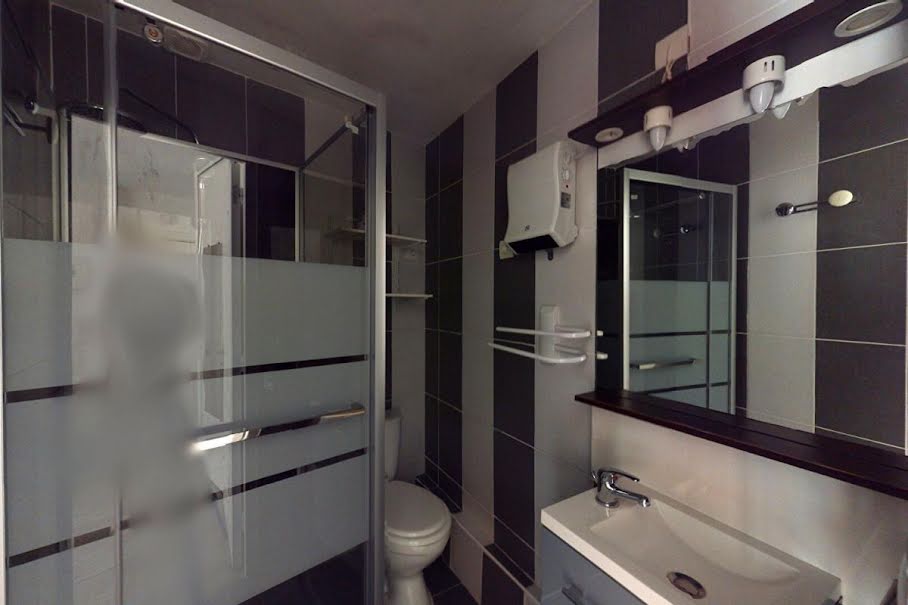 Location meublée appartement 1 pièce 14 m² à Rodez (12000), 380 €