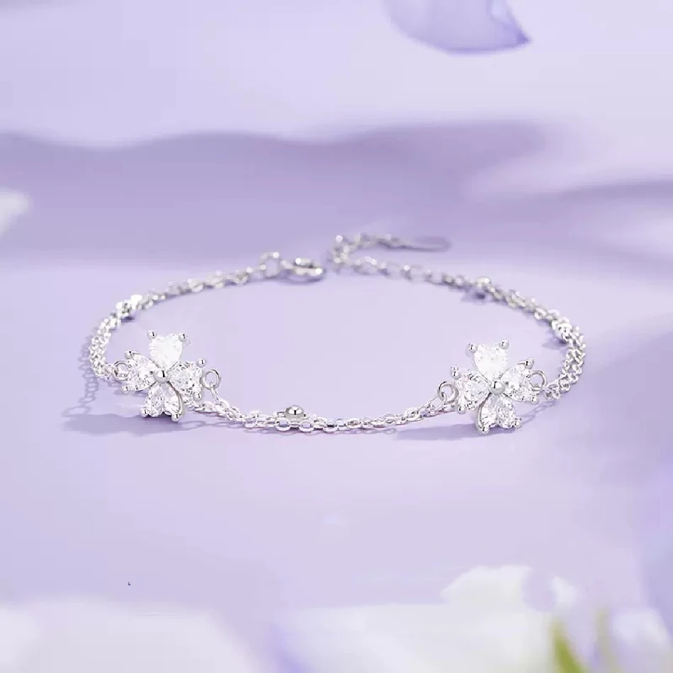 Vierblättriges Kleeblatt Armband Dein Glücksbringer für jeden Tag. Dieses charmante Armband symbolisiert Hoffnung, Glaube, Liebe und Glück. Ein perfektes Geschenk.