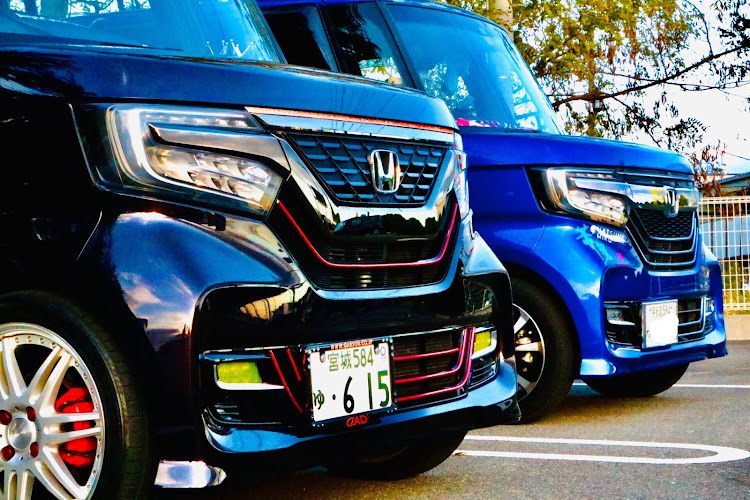 Nボックスカスタムの突発コラボ・誕生日プレゼント🤤・自家塗装・プロ並みの仕上がりに関するカスタム事例の投稿画像2枚目
