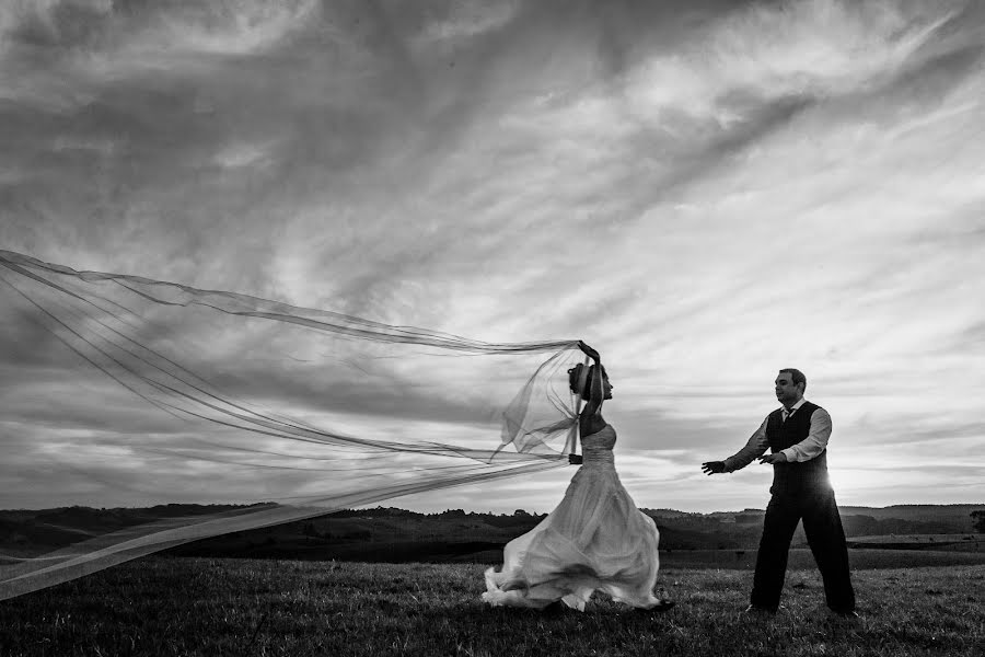 Fotógrafo de casamento Eduardo Prates (eduardoprates). Foto de 26 de abril 2019