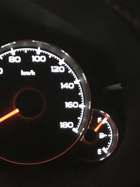 レガシィツーリングワゴンのガソリンスタンド・給油に関するカスタム事例の投稿画像3枚目