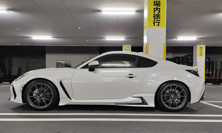 BRZのホイールショット・鍛造ホイール・車高調・T66‐F・TWSに関するカスタム事例の投稿画像8枚目