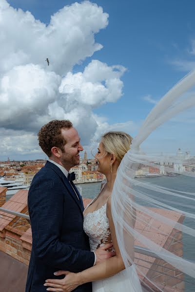 Fotografo di matrimoni Kseniya Sheshenina (italianca). Foto del 11 ottobre 2023