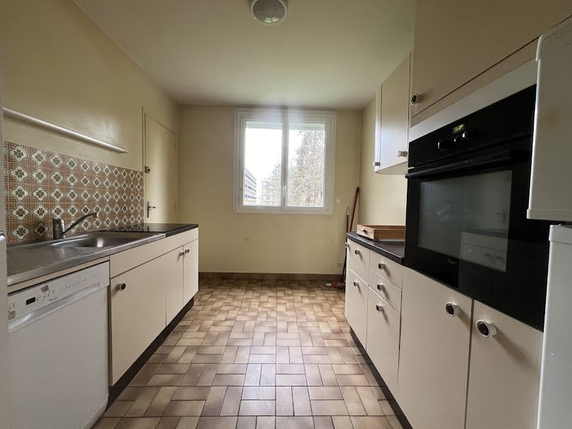 Vente appartement 5 pièces 85.1 m² à Rennes (35000), 174 900 €